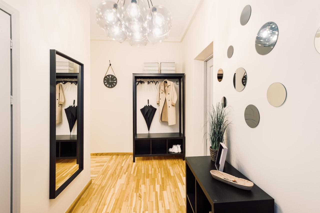 Elvis Apartment/11 Beds/6 Bedrooms/Riga Old Town Εξωτερικό φωτογραφία