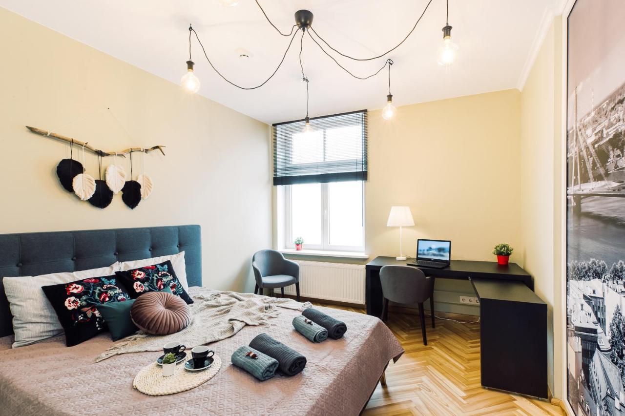 Elvis Apartment/11 Beds/6 Bedrooms/Riga Old Town Εξωτερικό φωτογραφία