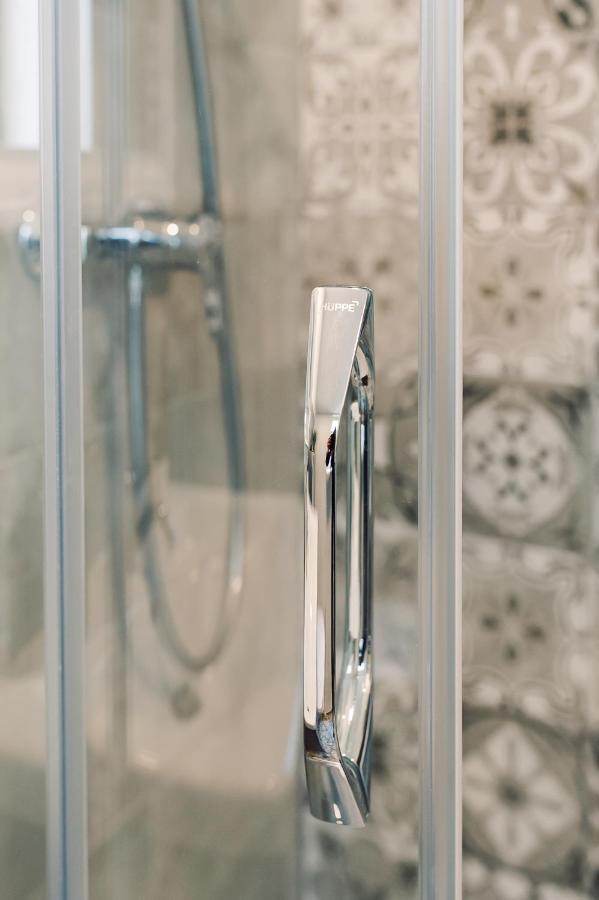 Elvis Apartment/11 Beds/6 Bedrooms/Riga Old Town Εξωτερικό φωτογραφία