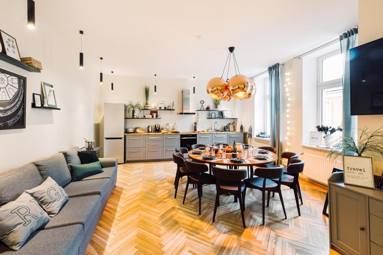 Elvis Apartment/11 Beds/6 Bedrooms/Riga Old Town Εξωτερικό φωτογραφία