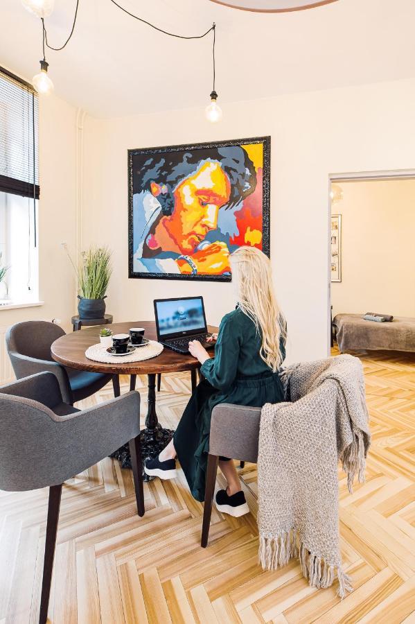 Elvis Apartment/11 Beds/6 Bedrooms/Riga Old Town Εξωτερικό φωτογραφία